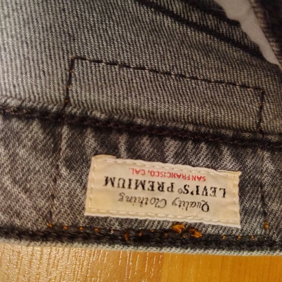 Levi’s 501 Premium – Faded Black/Dark Gray – 27x28 - Picture 4 of 9